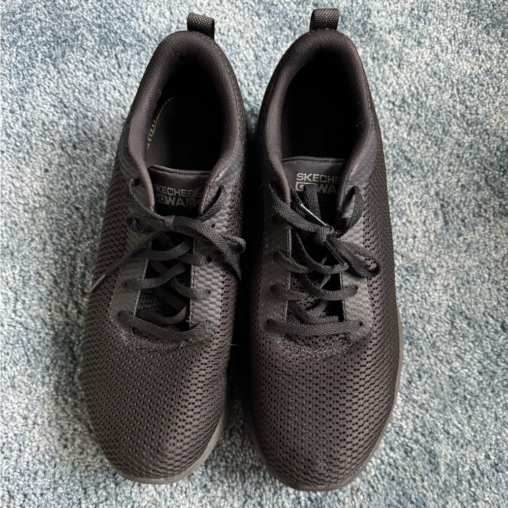 Sketchers Go Walk Sneakers